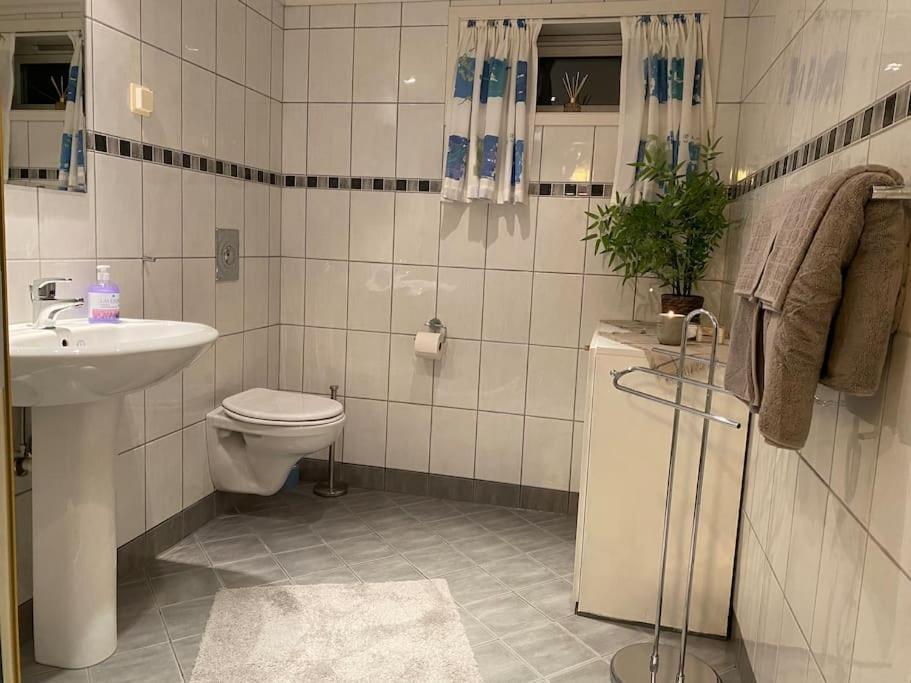 Leilighet Sentralt Til Sandefjord Og Torp Flyplass Dış mekan fotoğraf